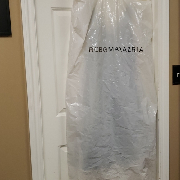 BCBG MAXAZRIA Grey Dress Like New Size 6 - Picture 9 of 9